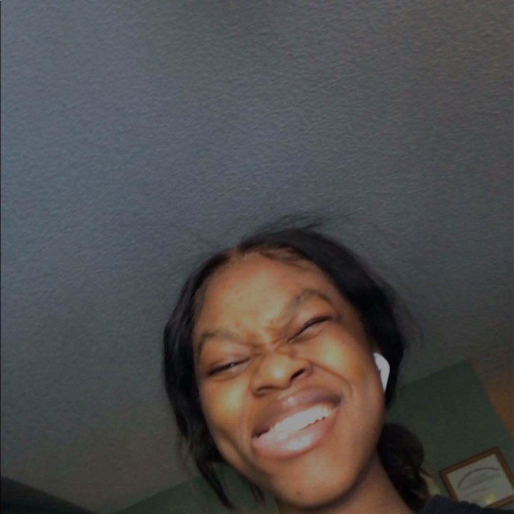 Meet your Posher, Adeline